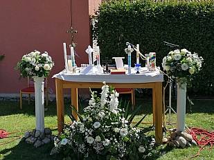 Kirchenschmuck - St. Maria Kirche Niederdorfelden