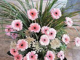 Kirchenschmuck - St. Maria Kirche Niederdorfelden